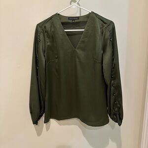 Banana Republic Green Long Sleeve Buttoned Blouse